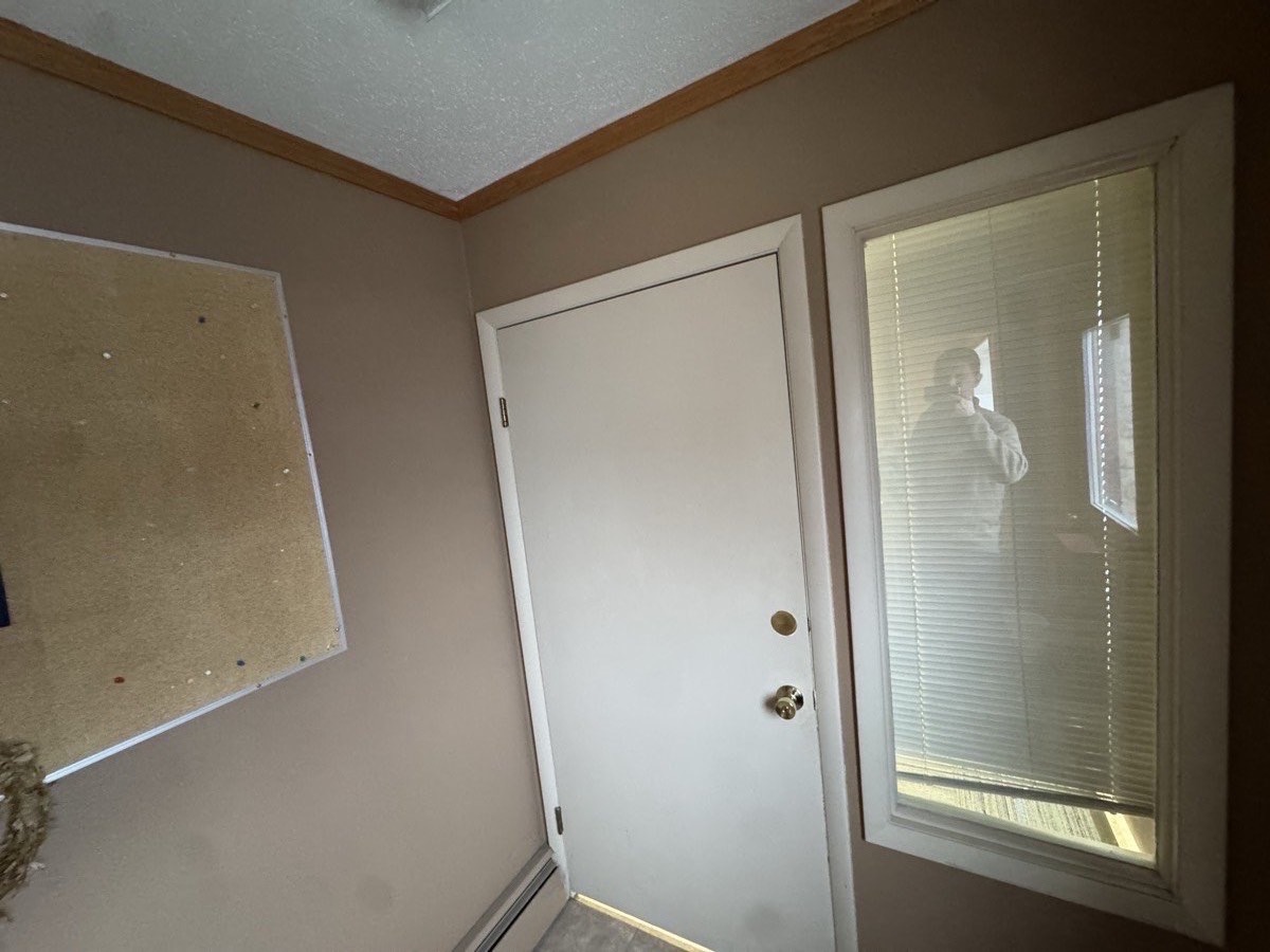 Suite B separate front entrance from the street